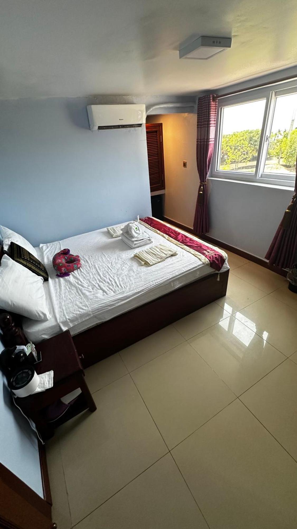 Hawaii Lounge Hotel Sihanoukville Exterior photo