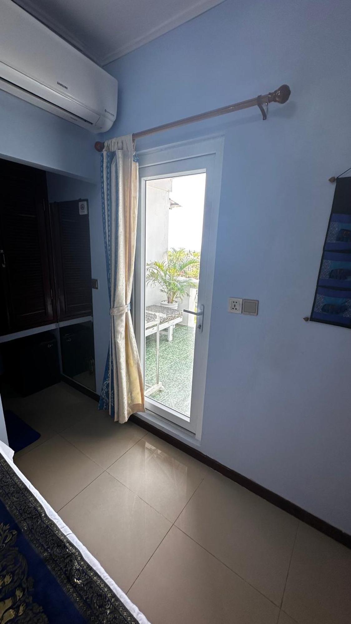 Hawaii Lounge Hotel Sihanoukville Exterior photo
